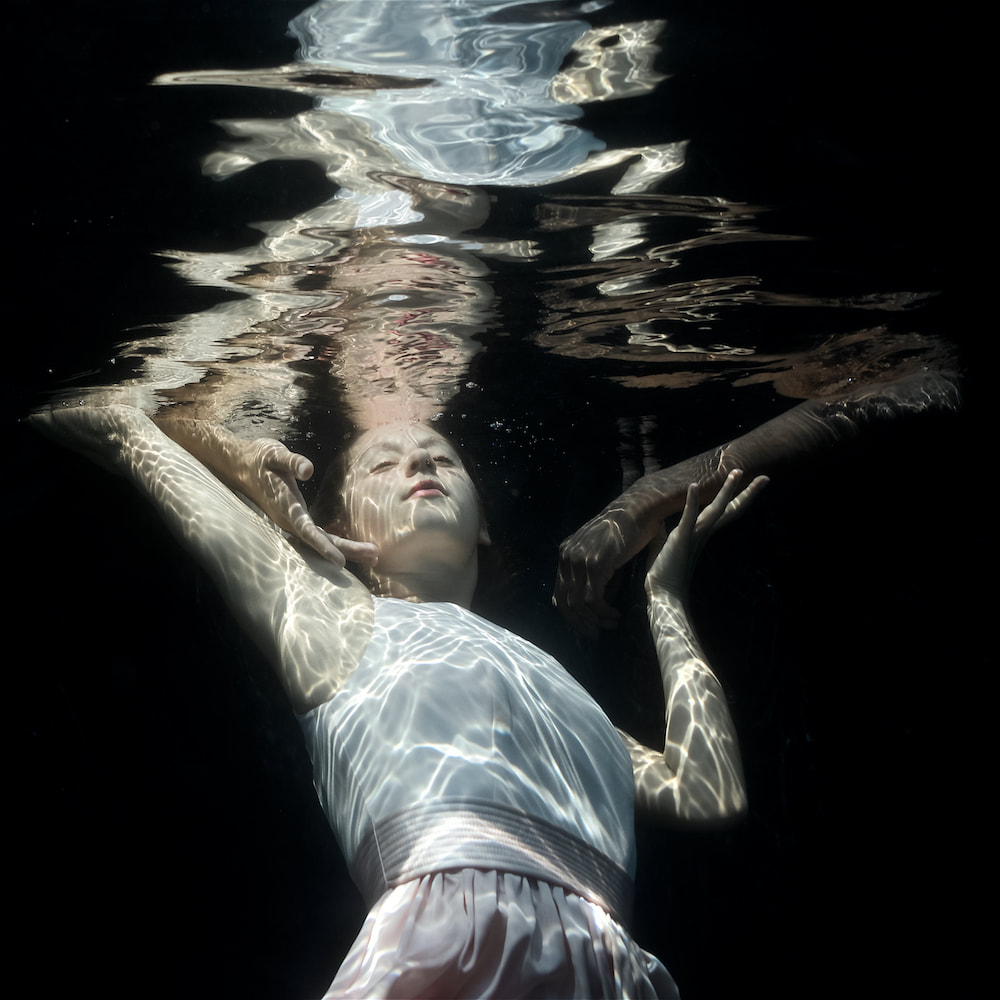 Underwater dance and fine art photographer and fine art photography ...